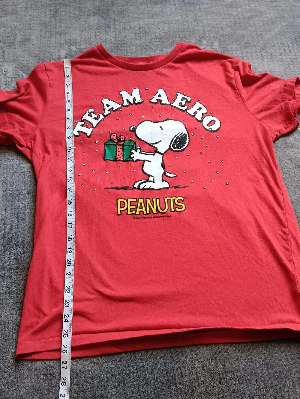 Set Of 2 Matching Aeropostale Peanuts Graphic Christmas Tee Shirts Size Large